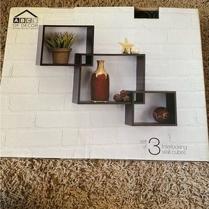Interlocking wall cubes, new in box